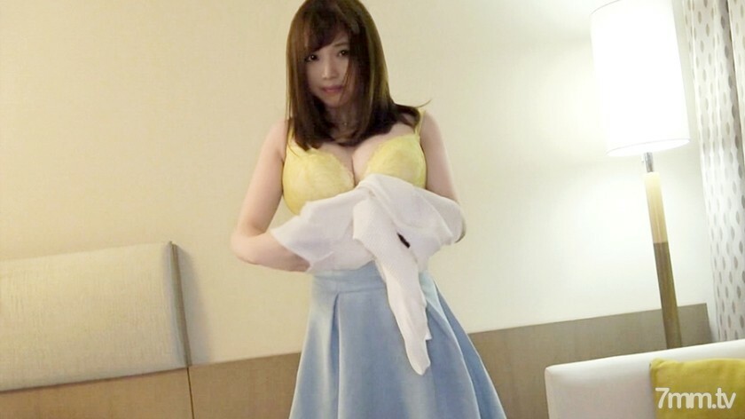 SIRO-3892 【第一枪】网络AV应用→AV体验拍摄1010 Super de M总裁千金“美”有调戏欲望！乳头被紧紧地抓住并用ahegao感觉，第一个深喉兴奋地泪流满面.暴露了很多从整洁的外观无法想像的淫荡.