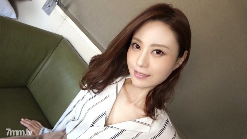 SIRO-4011 【第一枪】【剃光猫女医生】【不忠老婆被小伙子激动】公私两用的美熟女，是小智宝的一大乐事……【第一枪】网络AV申请→ AV体验拍摄1134