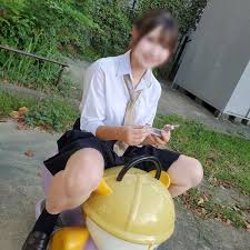 FC2_PPV-4772775_1【泄露】拥有天然G罩杯美胸的素人乐队主唱。学生时代穿着制服中出的美丽透明感少女的秘密影像。