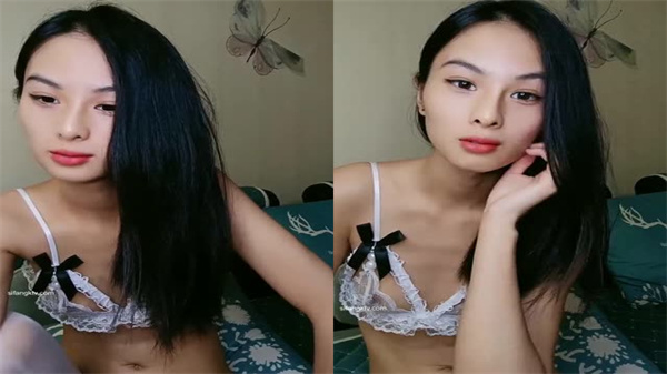 白丝贫乳痴女口交伺候狼友上位坐骑操.