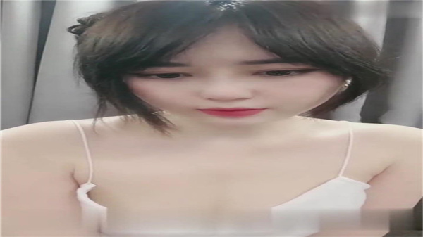 被渣男欺骗感情18岁的小姐姐宿舍自慰.