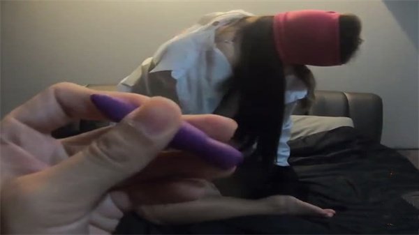 Production猛男性福生活记各色嫩妹母狗群P淫乱1.