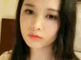 比女人还美的TS人妖米兰独自一人在酒店寂寞的撸射说自己喜欢吃大JB.